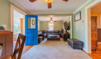 28 Reservoir St, Bethel, CT 06801