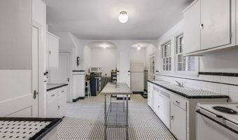 1979 BALTIMORE ANNAPOLIS Blvd, Annapolis, MD 21409