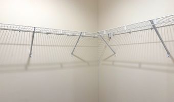 401 Lilly Ln, Altoona, WI 54720