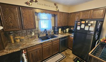 116 NW 6th Ave, Aberdeen, SD 57401