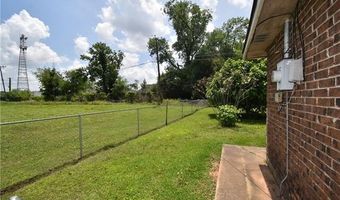 2412 GREENWAY Dr, Alexandria, LA 71301