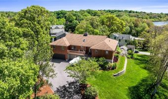 11 Cove Rd, Narragansett, RI 02882