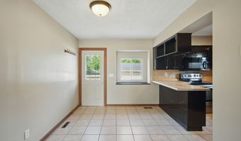 1118 NW Linden St, Ankeny, IA 50023