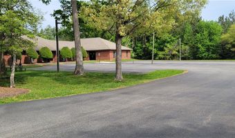 10254 Timber Ridge Dr, Ashland, VA 23005