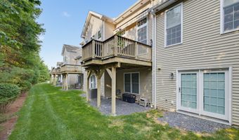 28 Iris Way 28, Berlin, CT 06037