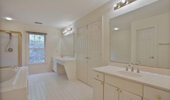 10307 FLEMING Ave, Bethesda, MD 20814