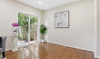 4560 METRO Ct, Annandale, VA 22003