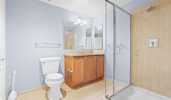 888 N QUINCY St 1411, Arlington, VA 22203