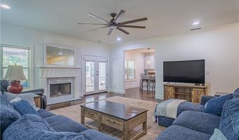 1450 Reynolds Dr, Auburn, AL 36830
