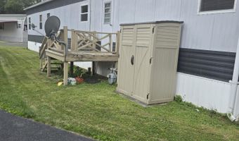 702 Maplewood Dr, Altoona, PA 16601