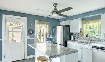 141 Cornell St, Cranston, RI 02920