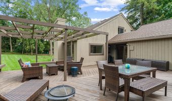 3735 Tremont Ln, Ann Arbor, MI 48105
