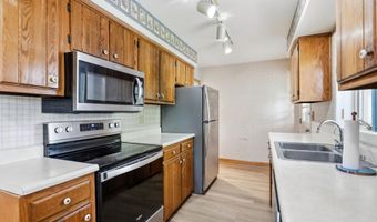 26 W Hill Valley Dr, Indianapolis, IN 46217
