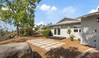 9484-86 La Cuesta Dr, La Mesa, CA 91941