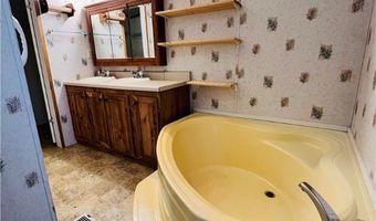 186 County Road 161, Alice, TX 78332