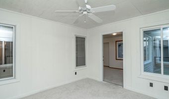 809 NE 5th St, Ankeny, IA 50021