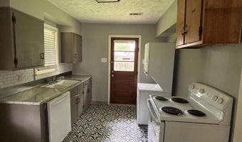 801 Williamsburg Dr, Amory, MS 38821
