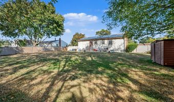 14 Campbell St, Amityville, NY 11701