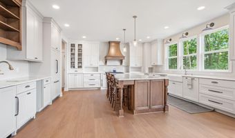 1663 Fairview Dr, Allegan, MI 49010