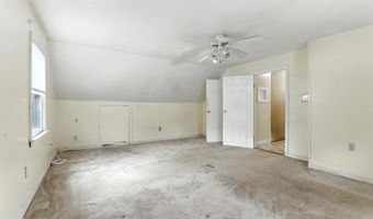 34 Gilbert Ave, Bloomfield, CT 06002