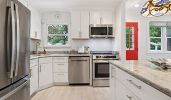 3 N Ridge Rd, Livingston, NJ 07039