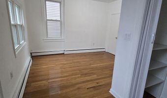 549 AVENUE E 2nd Floor, Bayonne, NJ 07002