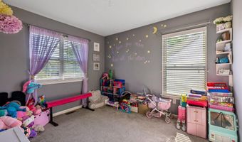 56 Marlin Ct, Bayville, NJ 08721