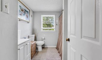 22 Compass Ln, Barnegat, NJ 08005