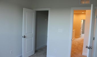 20688 GLENMONT Ter, Ashburn, VA 20147