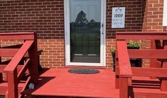 1009 Curtis St N, Ahoskie, NC 27910
