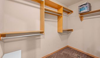 2217 S Tuscany Cir, Andover, KS 67002