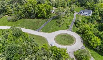 14 Karolina Ln, Bedford, NH 03110