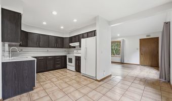2260 Englewood Ave, Akron, OH 44312