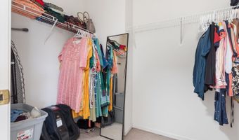 9 Lake Plumleigh Ct, Algonquin, IL 60102