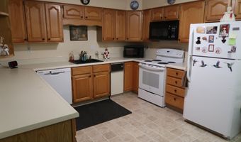 65 Smith St, Augusta, ME 04330