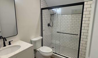216 15th St, Apalachicola, FL 32320