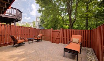 5209 DUNSTABLE Ln, Alexandria, VA 22315