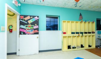890 Vee St, Biloxi, MS 39532