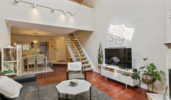 2010 QUAY VILLAGE Ct 201, Annapolis, MD 21403