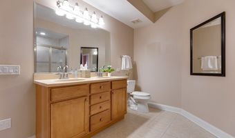 1210 N Foxdale Dr 2-213, Addison, IL 60101
