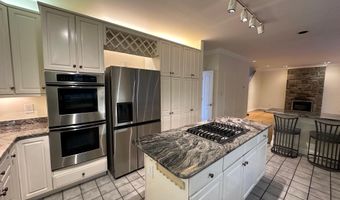 5509 THORNBUSH Ct, Bethesda, MD 20814
