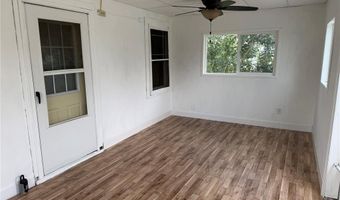 322 1st St, Atkins, IA 52206