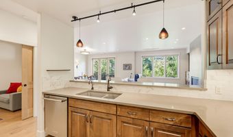 175 Lithia Way 200, Ashland, OR 97520