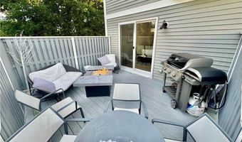 20 Robert Ave, Warwick, RI 02818