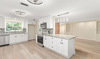 405 OAKHURST St, Altamonte Springs, FL 32701