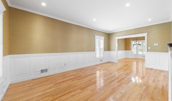 13 Victorian Woods Dr, Atlantic Highlands, NJ 07716