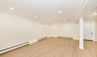 79 Columbus Blvd, Amityville, NY 11701