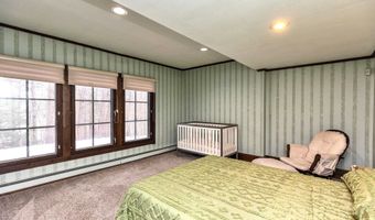 107 Fresh Pond Ln, Brookline, NH 03033