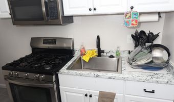 2433 IRVING St SE, Washington, DC 20020