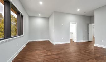 4917 ERIE St, Annandale, VA 22003